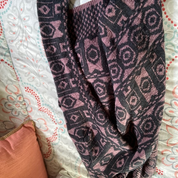 Open wrap sweater - Picture 2 of 2